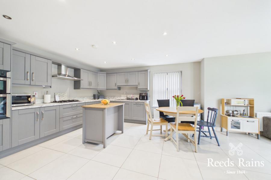 18 Strawberry Hill Lane