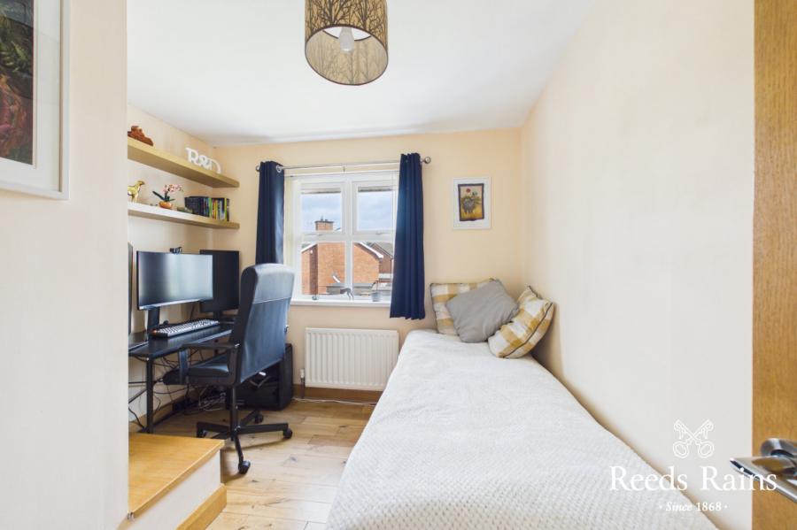 33 Knockdarragh Park
