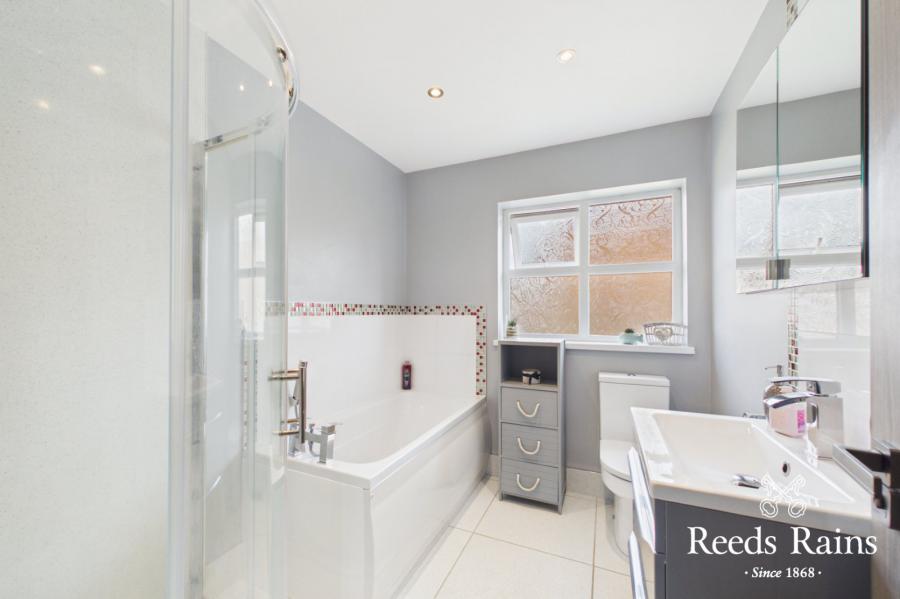 31 Ashvale Drive