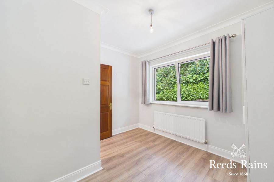 105 Lisbane Road