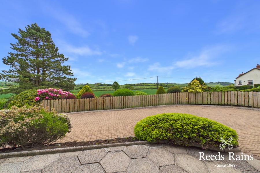 105 Lisbane Road