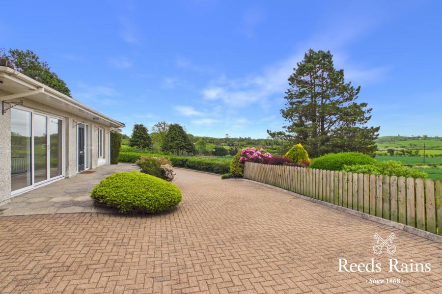 105 Lisbane Road