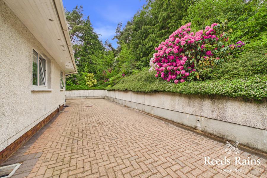 105 Lisbane Road
