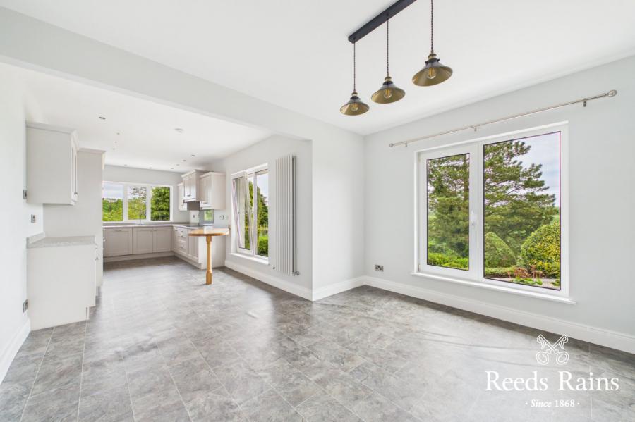 105 Lisbane Road