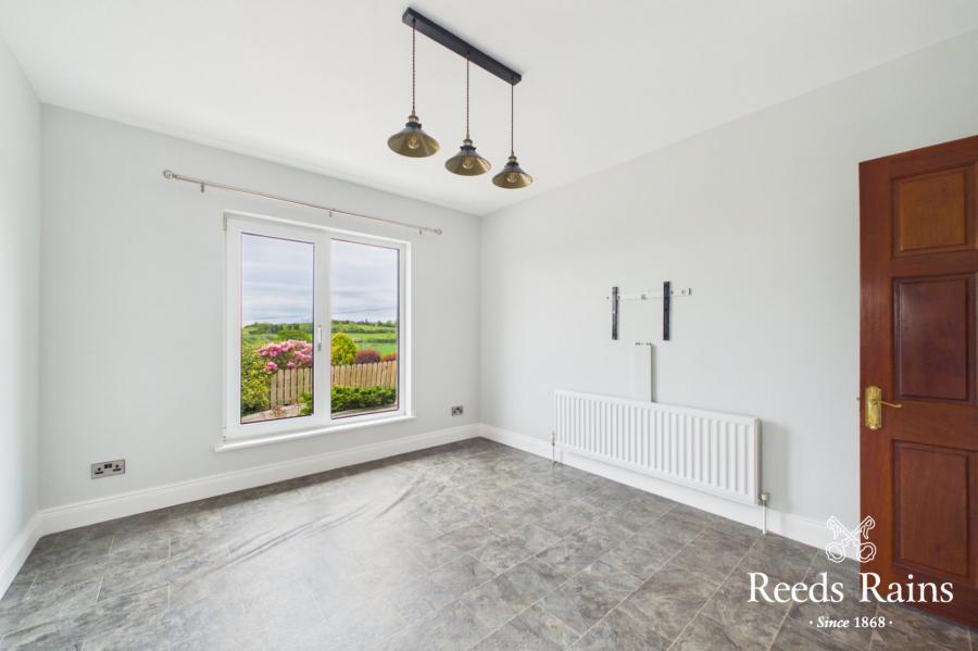 105 Lisbane Road