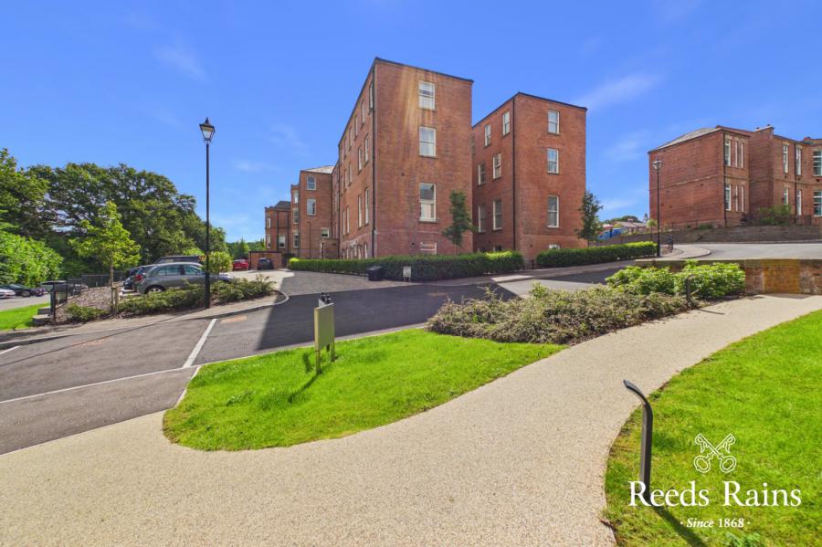 Apartment 8, 6 Lady Ishbel Boulevard, Belfast, County Down, BT8 8SJ