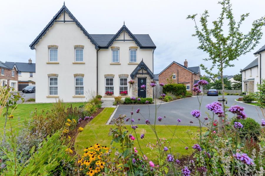33, River Hill Road