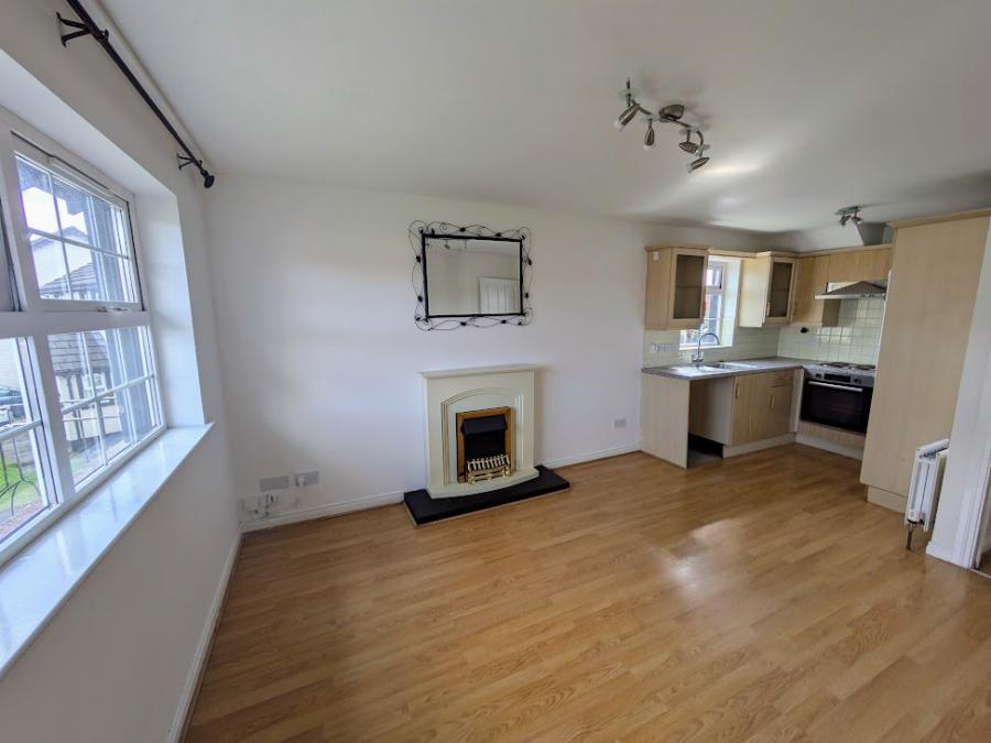 24D Cairndore Walk