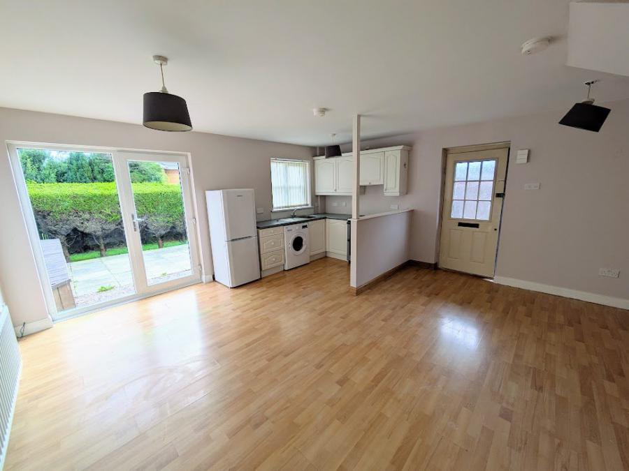 81E, Movilla Road