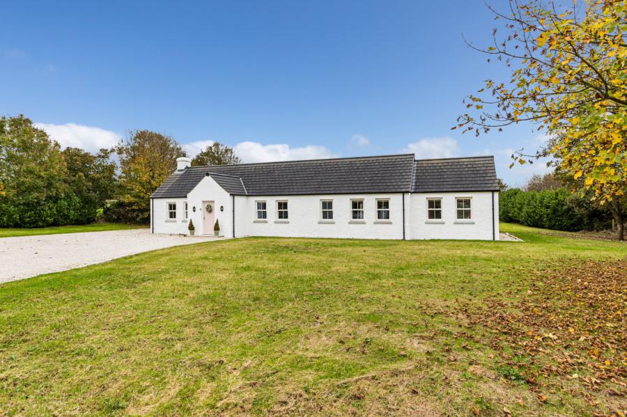 129 Mountstewart Road, Carrowdore, Newtownards, BT22 2ES