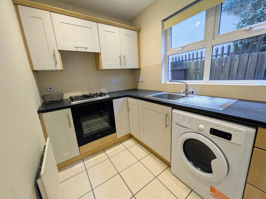 10 East Street Court