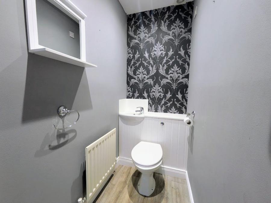 10 East Street Court