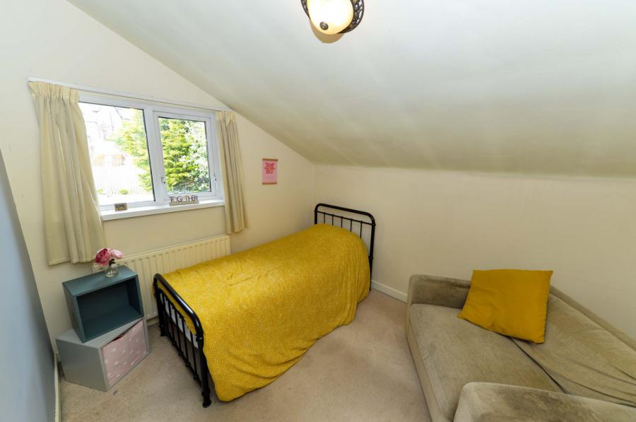 15 Manse Park
