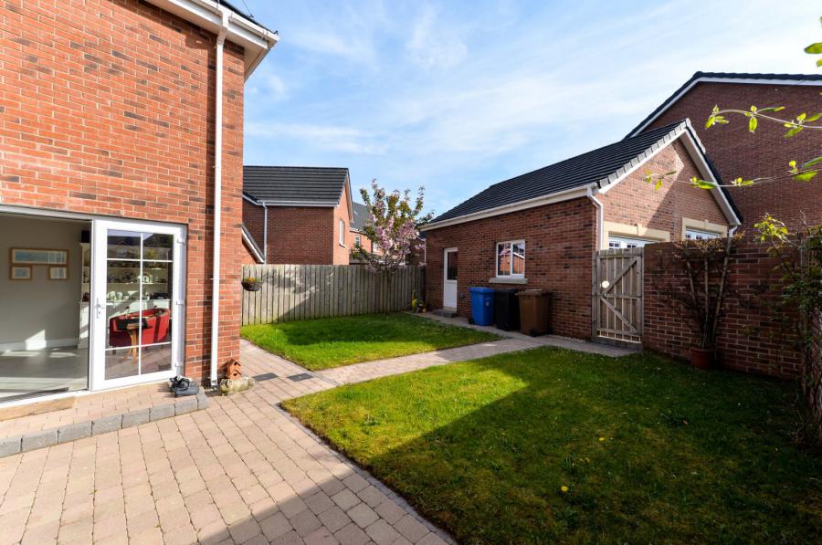 18 Manse Gate