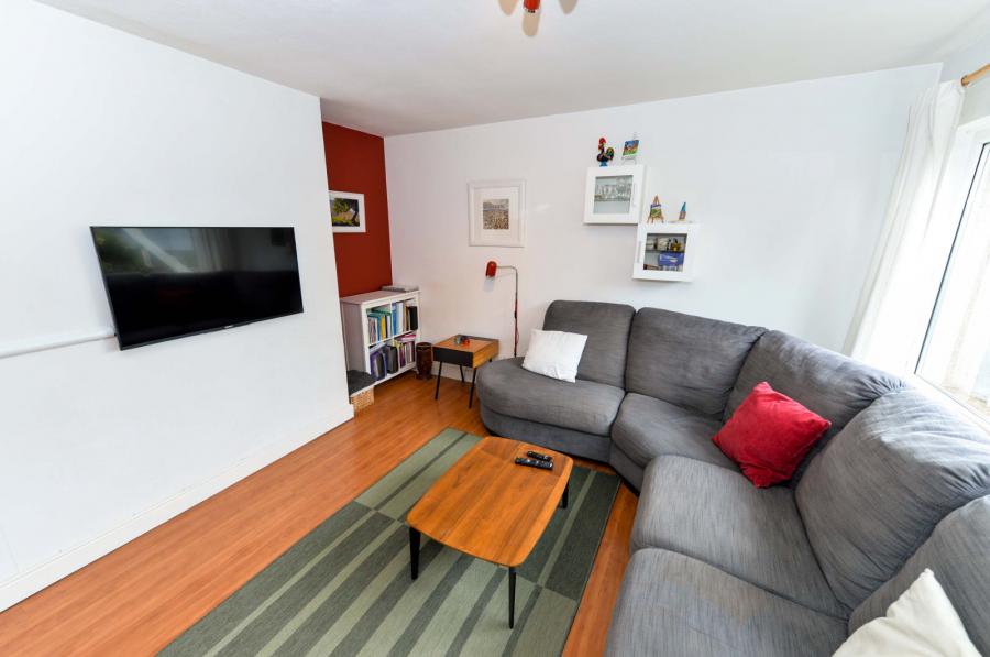 6 Benford Park