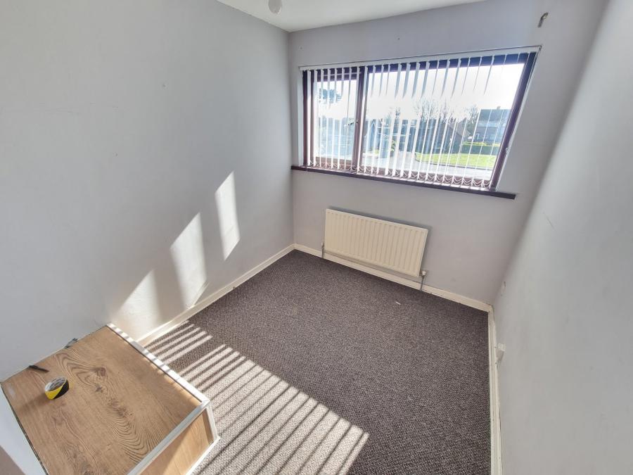 14 Calhame Park