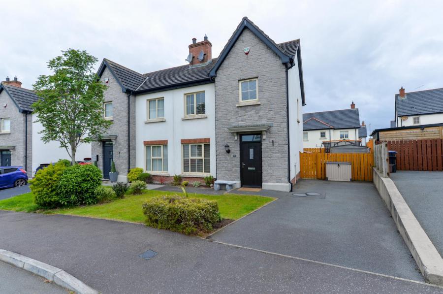 11 Coopers Mill Court