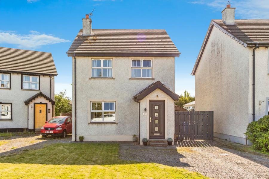 61 Cairndore Park