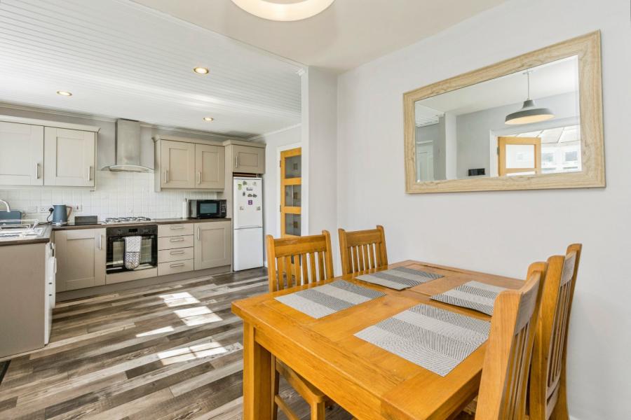 61 Cairndore Park