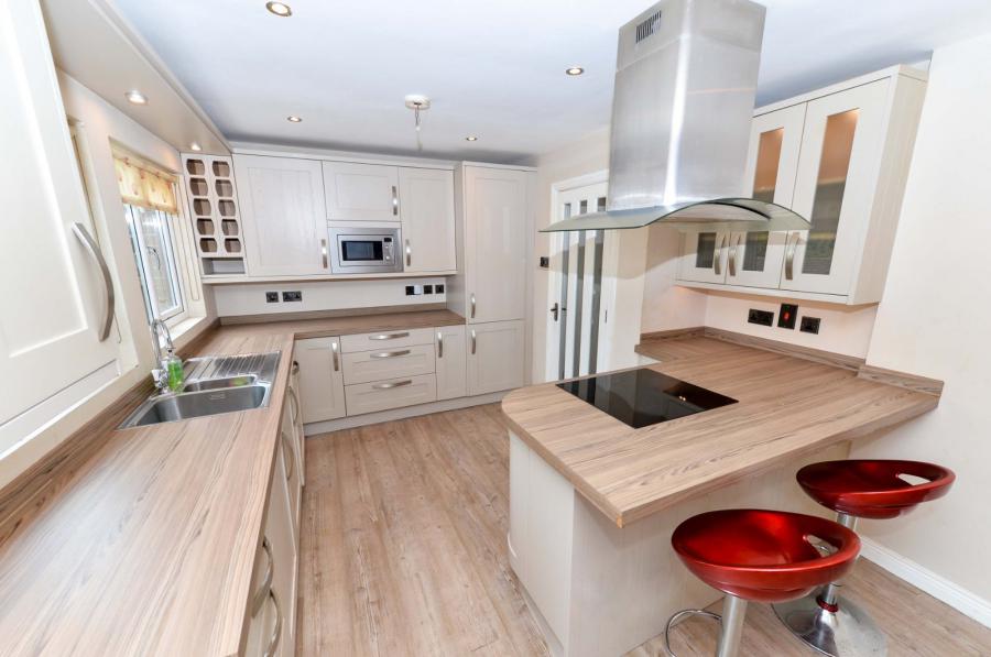 8 Rosslyn Park