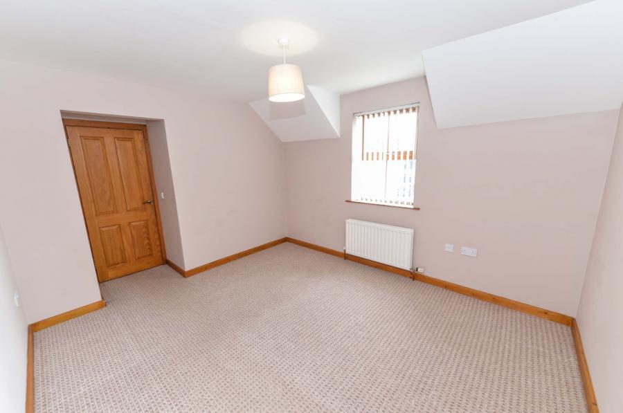 56 Longfield Way