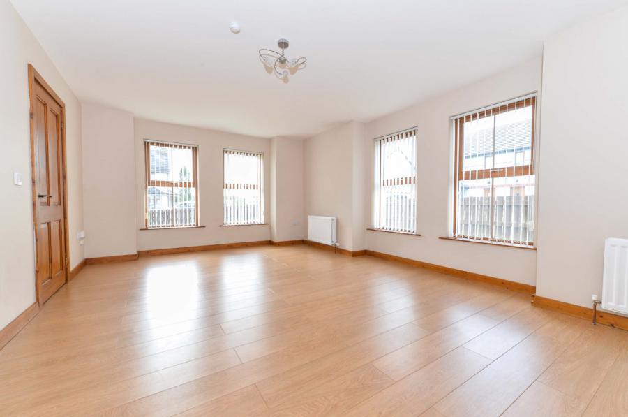 56 Longfield Way