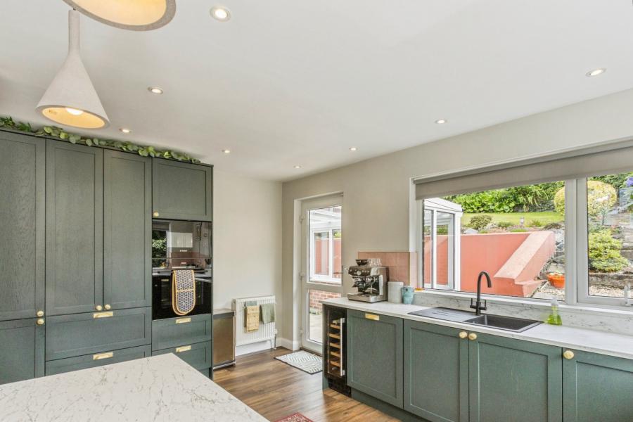 23 Strangford Heights
