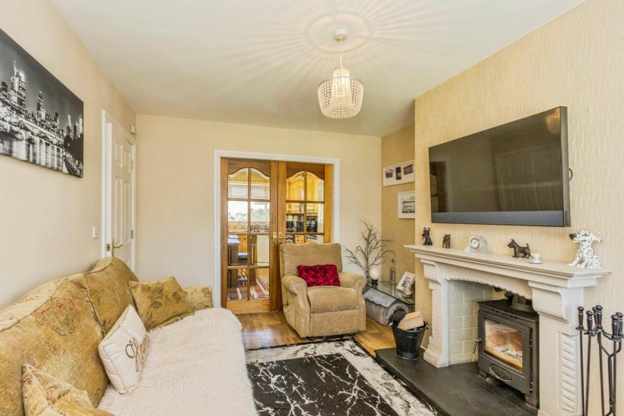 10 Demesne Avenue