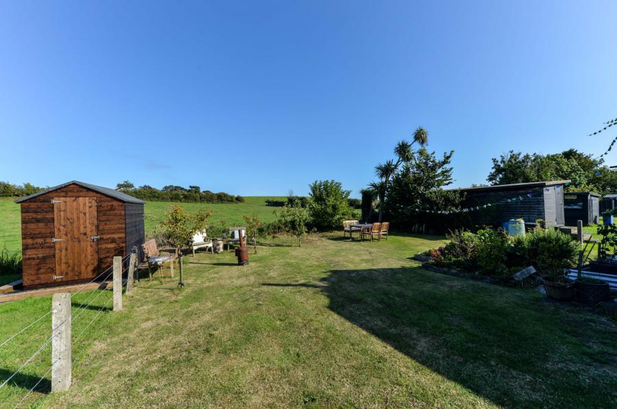 3 Ballybuttle Cottages