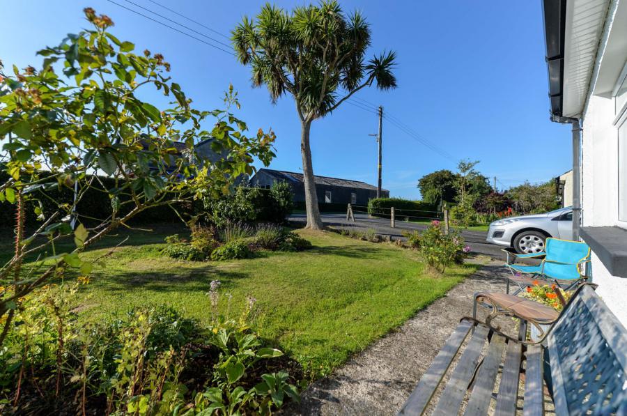 3 Ballybuttle Cottages