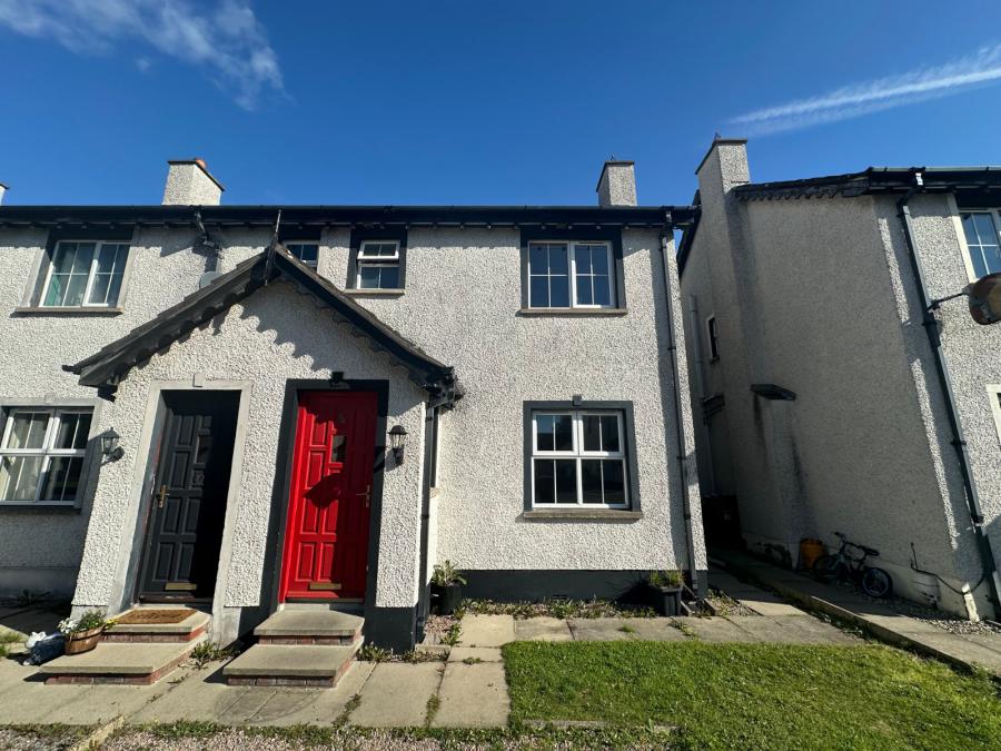 34 Cairndore Walk