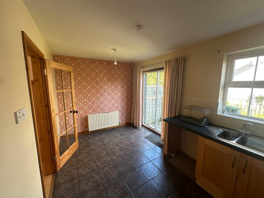 34 Cairndore Walk
