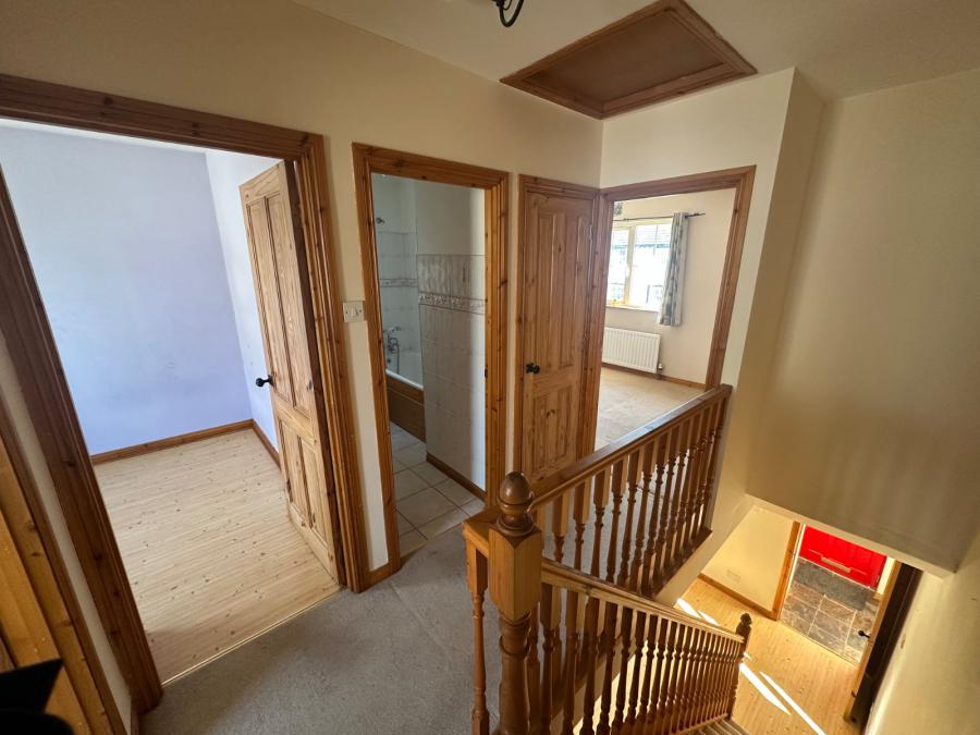 34 Cairndore Walk