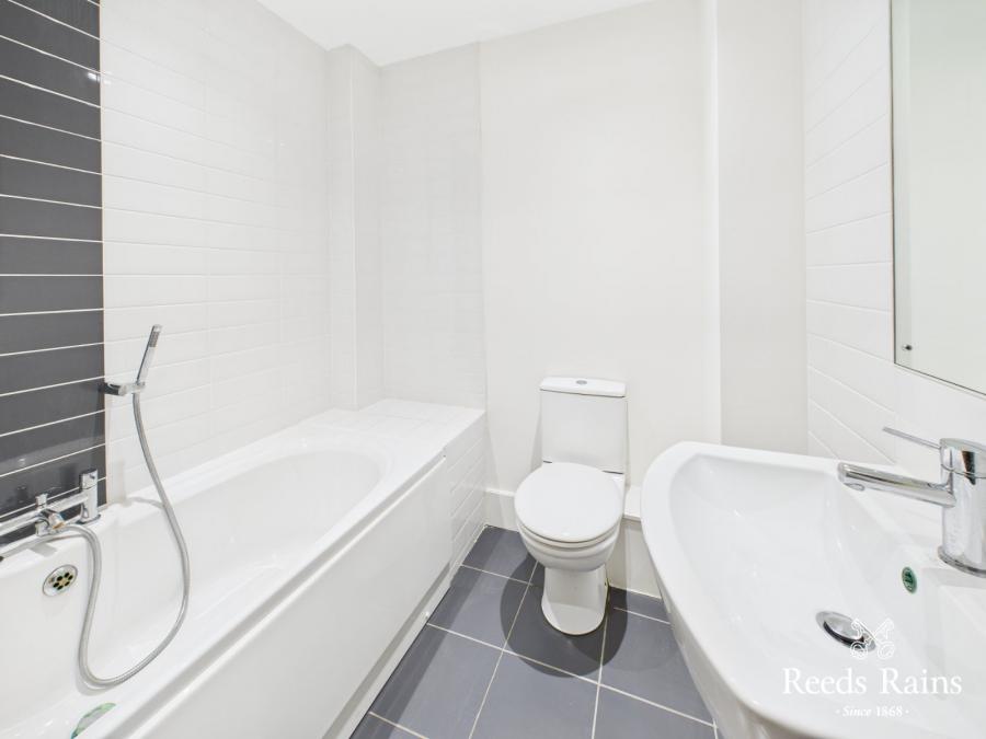 Apt 13 Newtown Building, 89 Frances Street