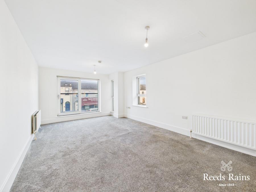 Apt 13 Newtown Building, 89 Frances Street