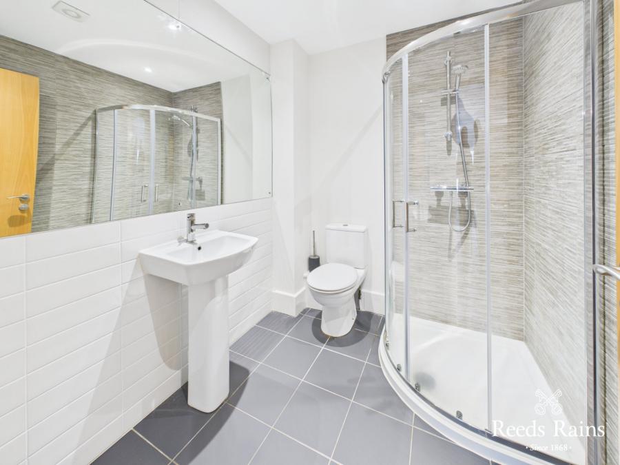 Apt 13 Newtown Building, 89 Frances Street