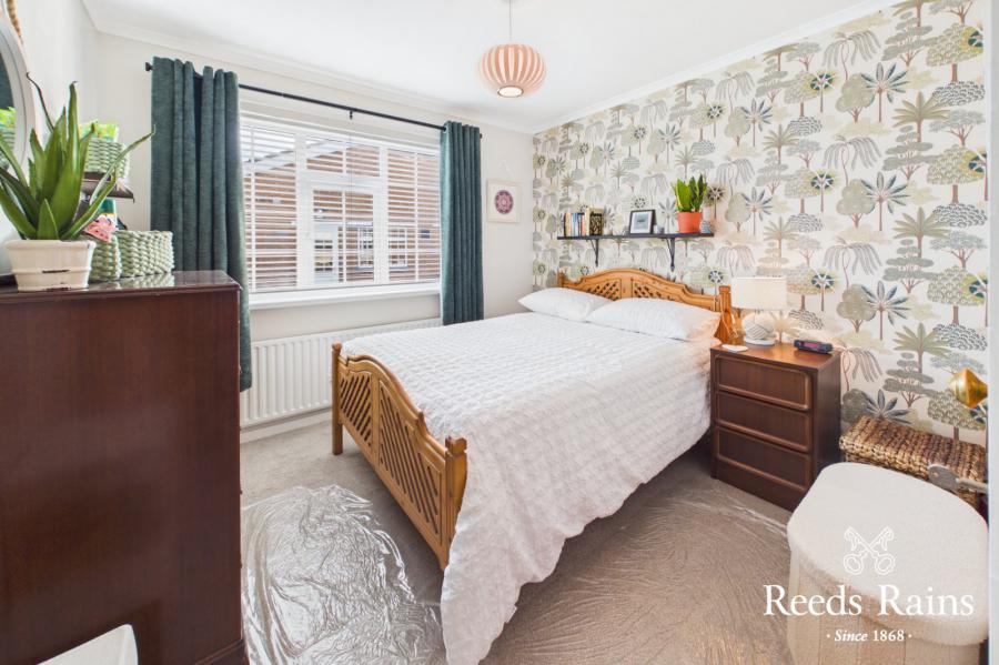 10 Abbeydale Gardens