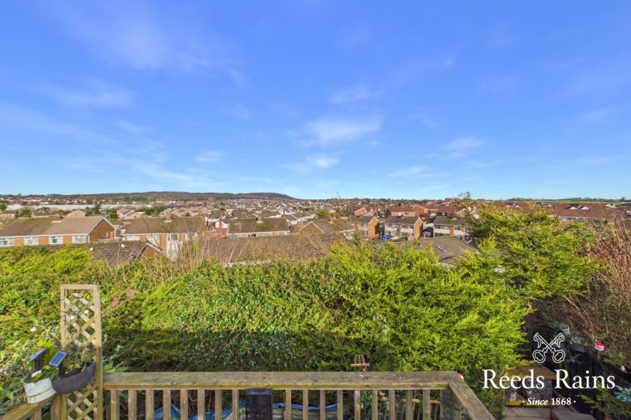 10 Abbeydale Gardens