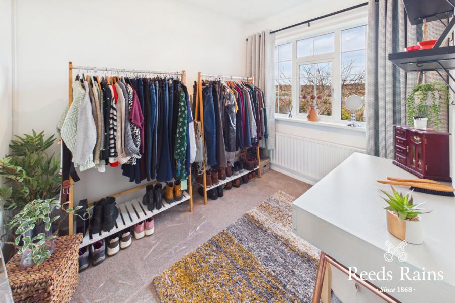 10 Abbeydale Gardens