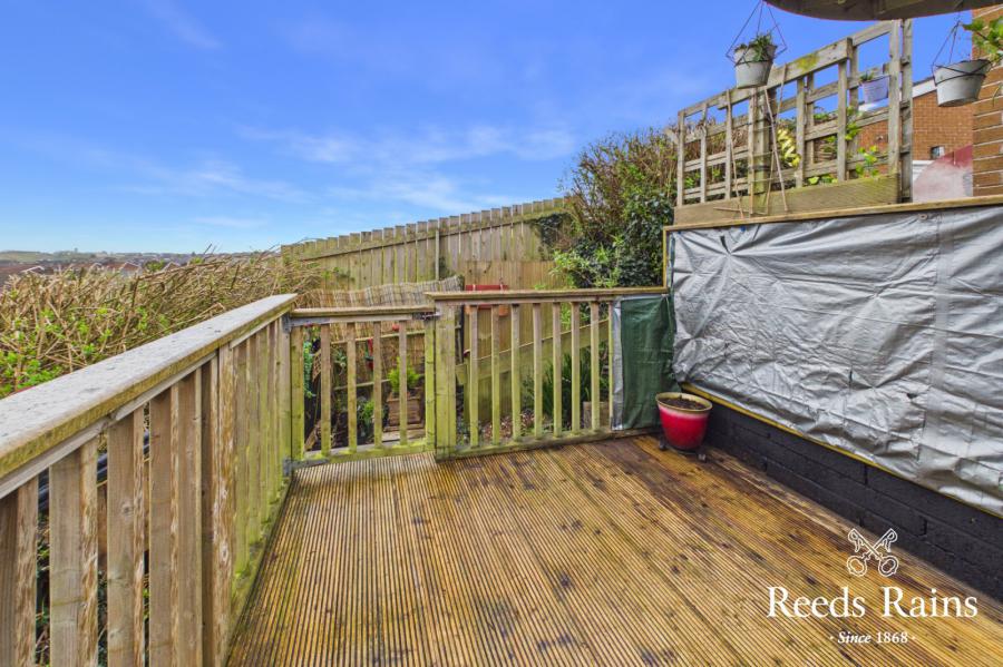 10 Abbeydale Gardens