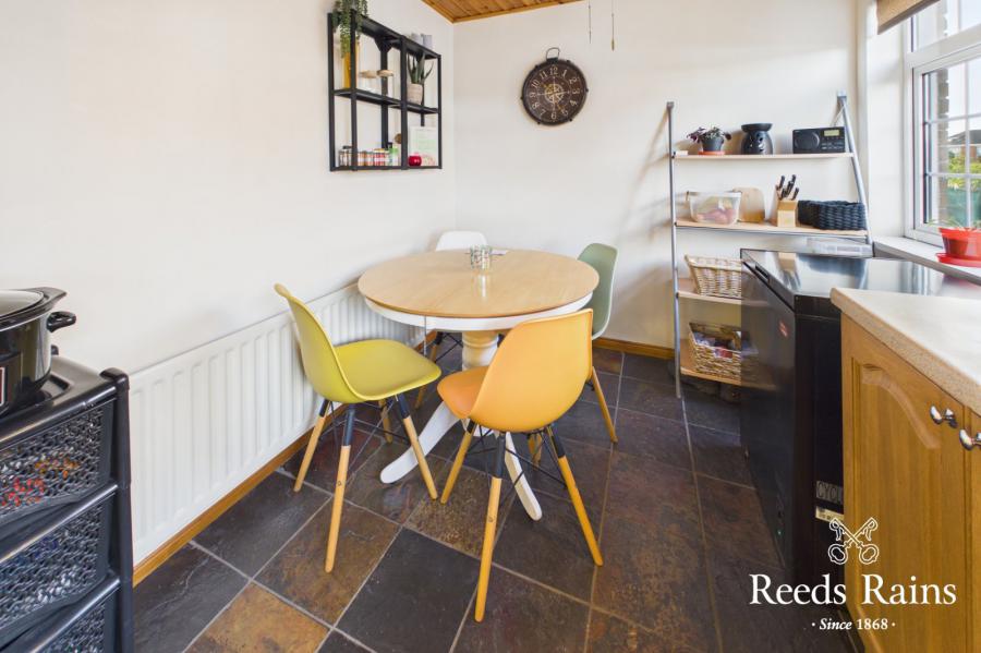 10 Abbeydale Gardens