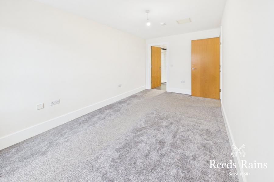 Apt 24 Newtown Building, 89 Frances Street