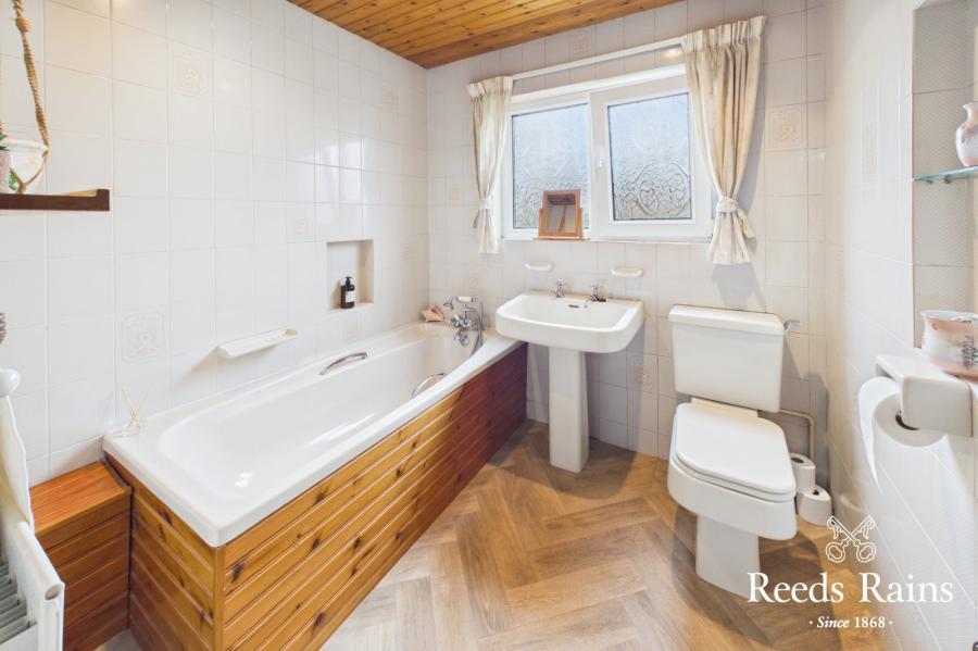 22 Victoria Crescent