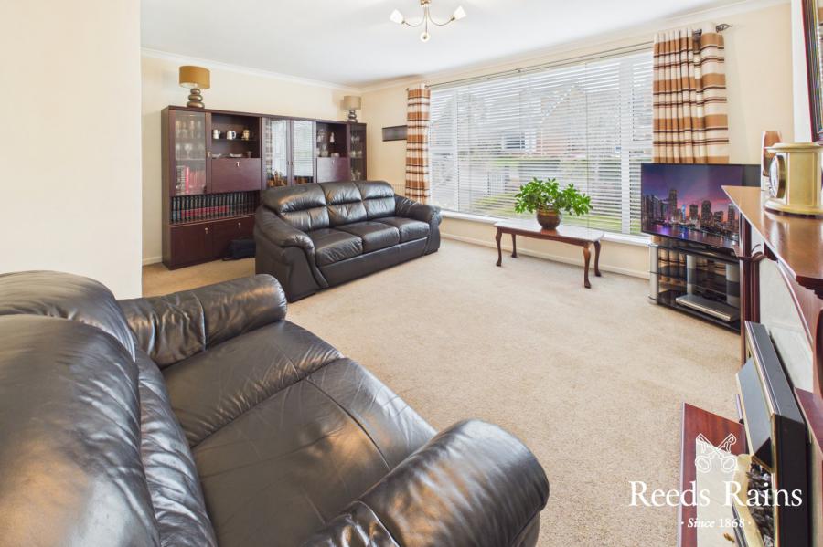 22 Victoria Crescent