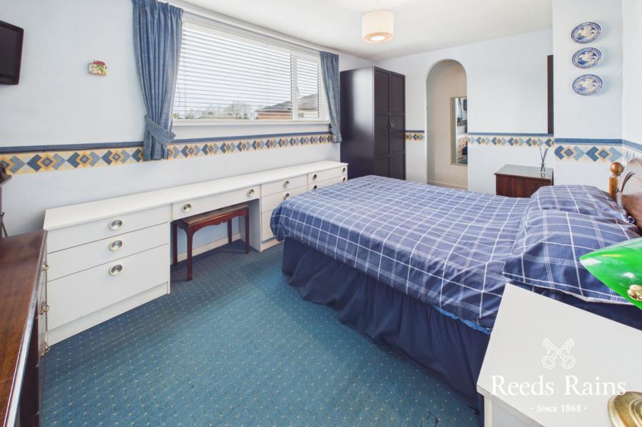 22 Victoria Crescent