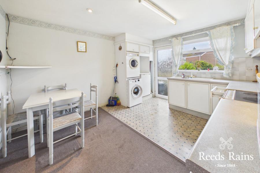 10 Thornleigh Avenue