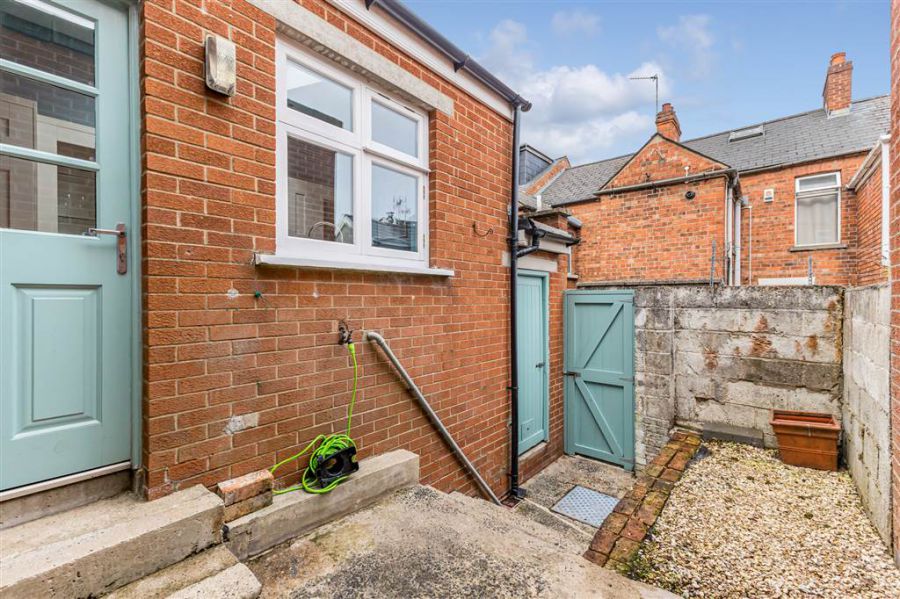 22 Strandview Street