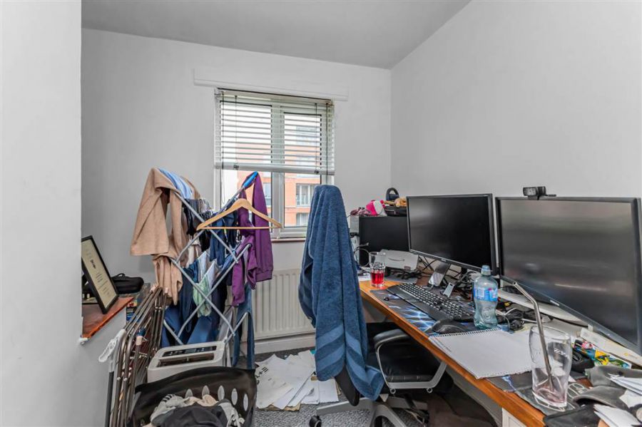 6 Annadale Drive