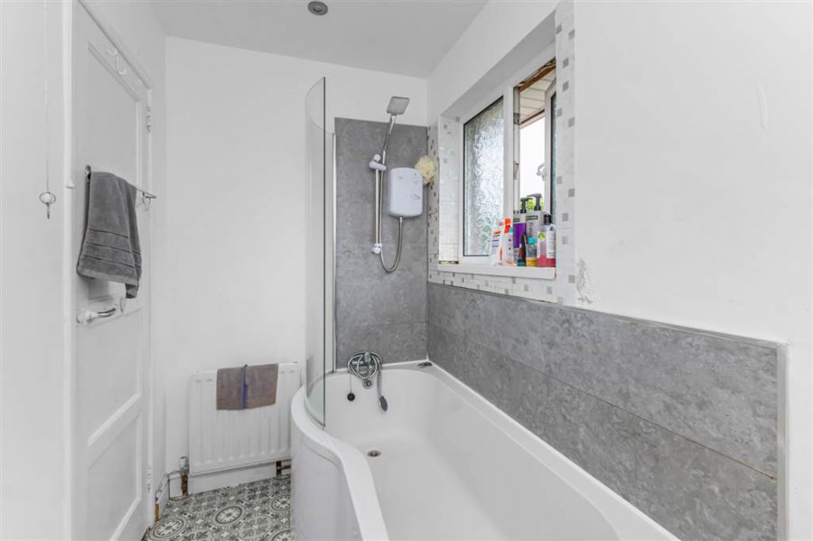6 Annadale Drive