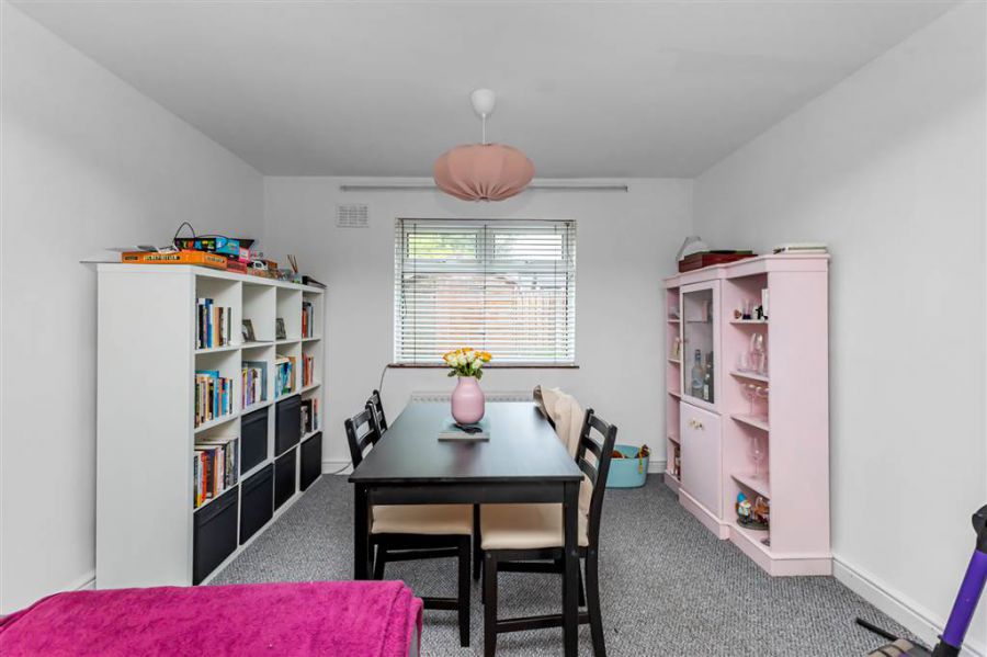 6 Annadale Drive